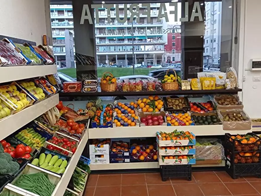 negozio in vendita a Savona