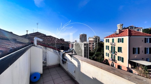 appartamento in vendita a Savona in zona Centro Storico