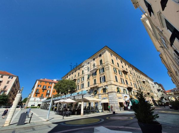 appartamento in vendita a Savona in zona Centro Storico