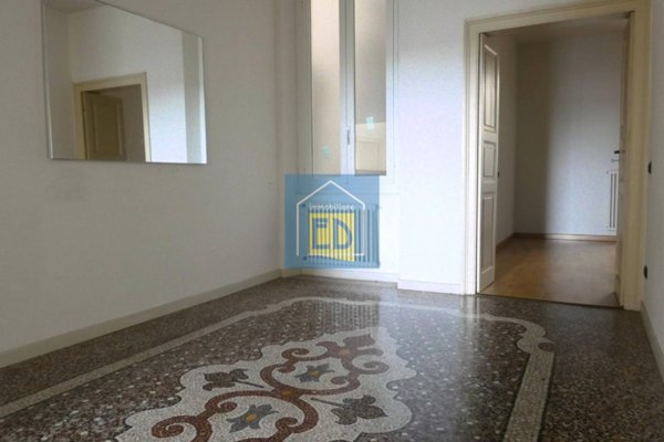 appartamento in vendita a Savona in zona Centro Storico