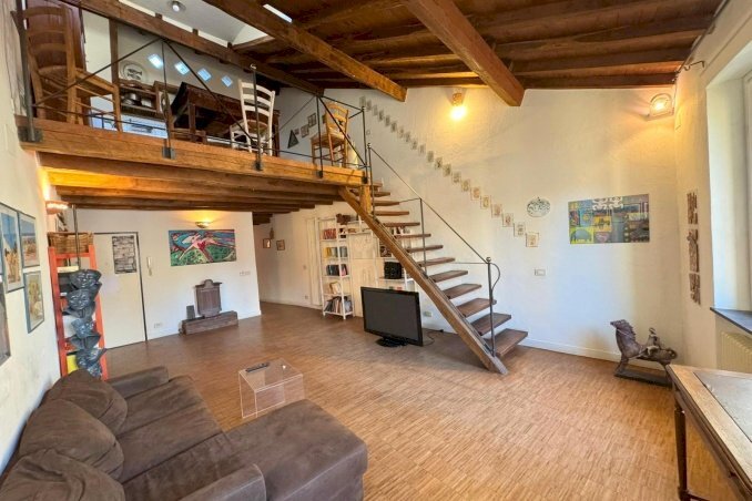 appartamento in vendita a Savona in zona Centro Storico
