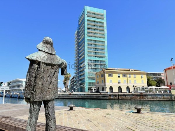 appartamento in vendita a Savona in zona Centro Storico