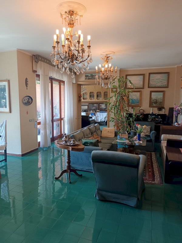 casa indipendente in vendita a Savona in zona Centro Storico