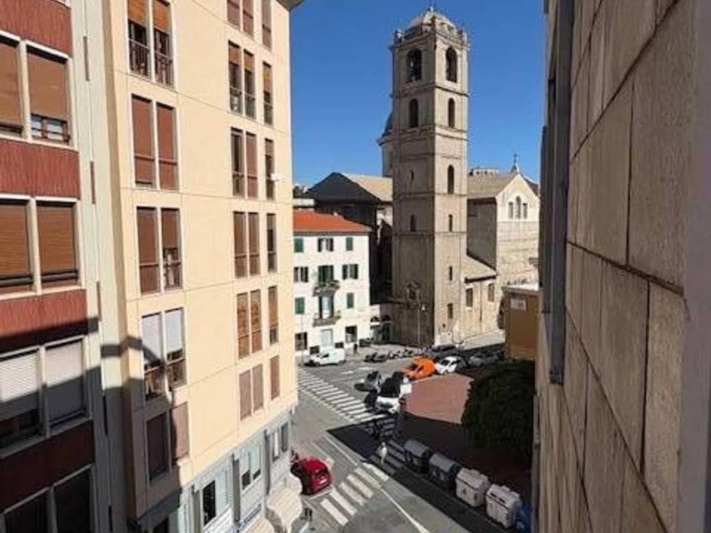 appartamento in vendita a Savona in zona Centro Storico
