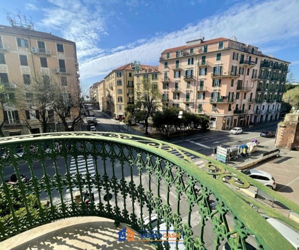 appartamento in vendita a Savona in zona Centro Storico