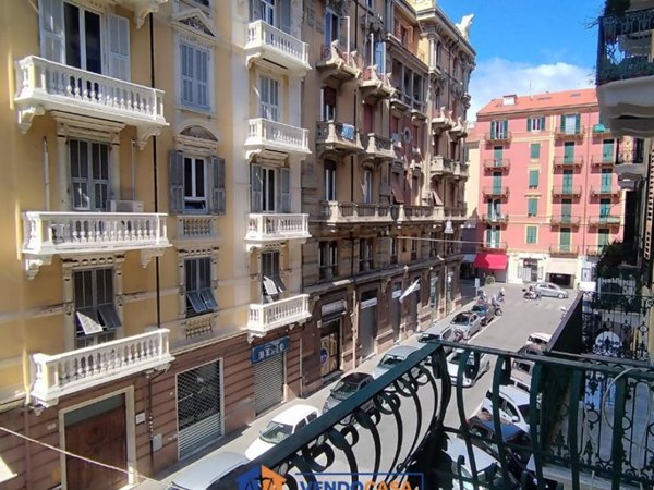 appartamento in vendita a Savona in zona Centro Storico