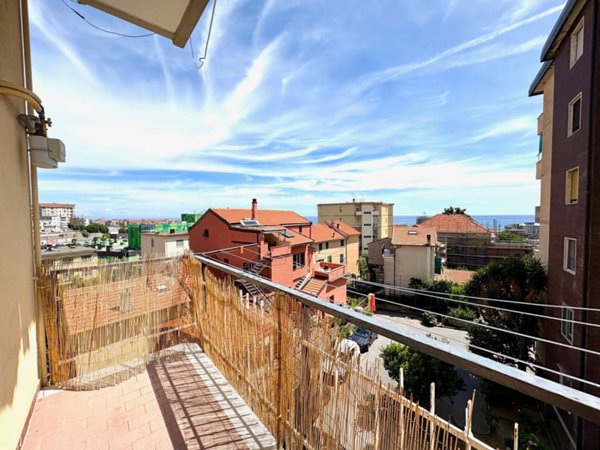 appartamento in vendita a Savona in zona Centro Storico