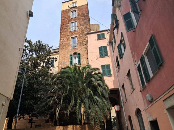 appartamento in vendita a Savona in zona Centro Storico