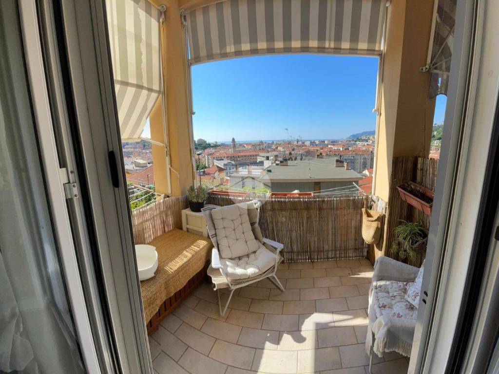 appartamento in vendita a Savona