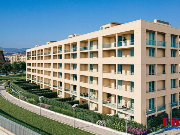 appartamento in vendita a Savona in zona Centro Storico