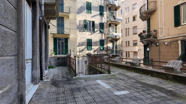 appartamento in vendita a Savona in zona Centro Storico