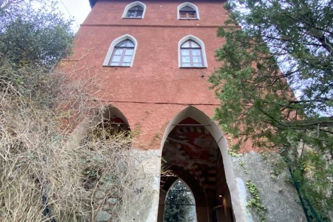 appartamento in vendita a Savona in zona Santuario