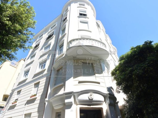 appartamento in vendita a Savona in zona Centro Storico