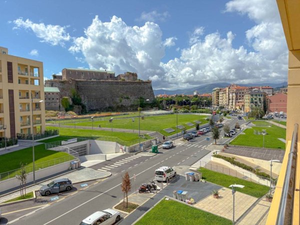 appartamento in vendita a Savona in zona Centro Storico