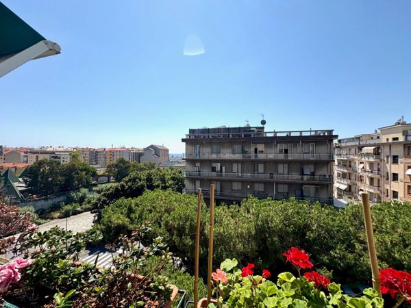 appartamento in vendita a Savona in zona Centro Storico