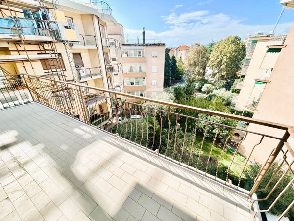 appartamento in vendita a Savona