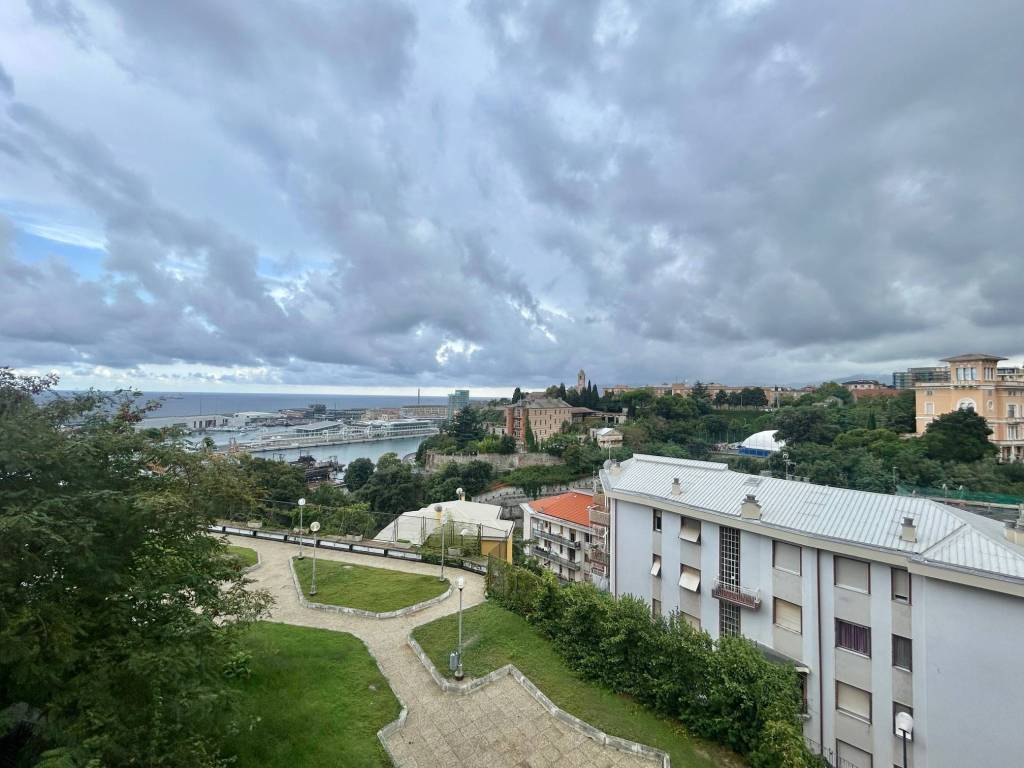 appartamento in vendita a Savona