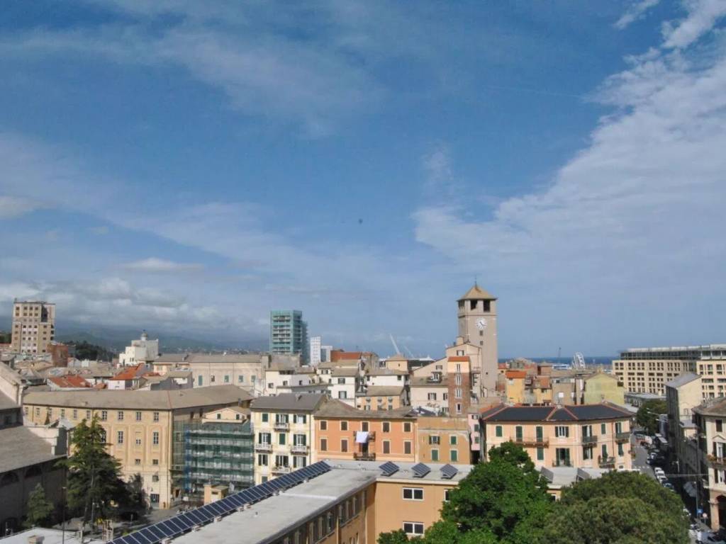 appartamento in vendita a Savona in zona Centro Storico
