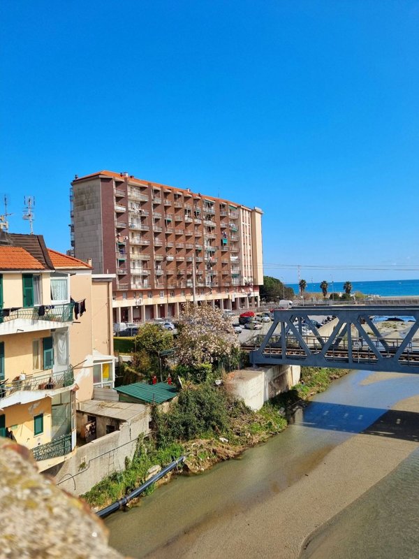 appartamento in vendita a Savona