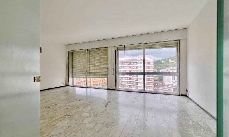 appartamento in vendita a Savona in zona Centro Storico