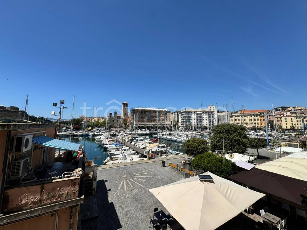 appartamento in vendita a Savona in zona Centro Storico