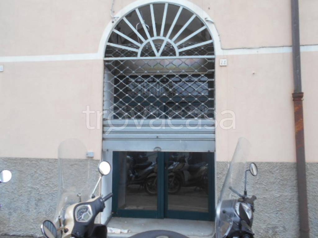 negozio in vendita a Savona