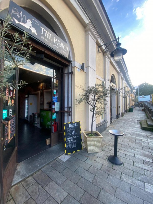 negozio in vendita a Savona in zona Centro Storico