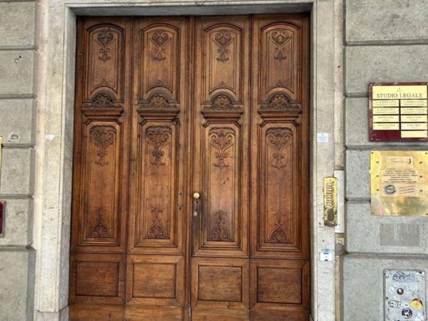 locale commerciale in vendita a Savona in zona Centro Storico