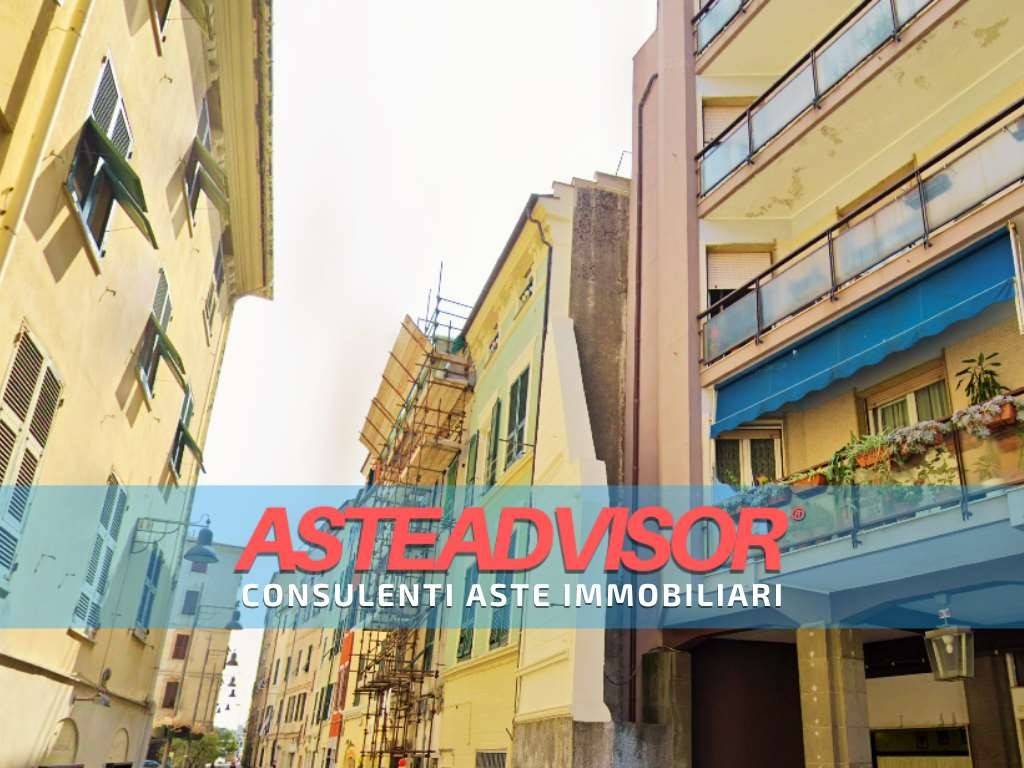 appartamento in vendita a Savona in zona Centro Storico