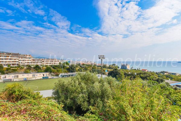 appartamento in vendita a Savona in zona Centro Storico