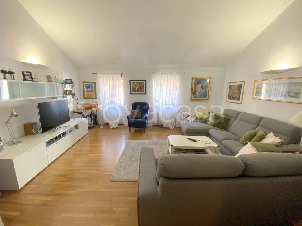 casa indipendente in vendita a Savona in zona Centro Storico