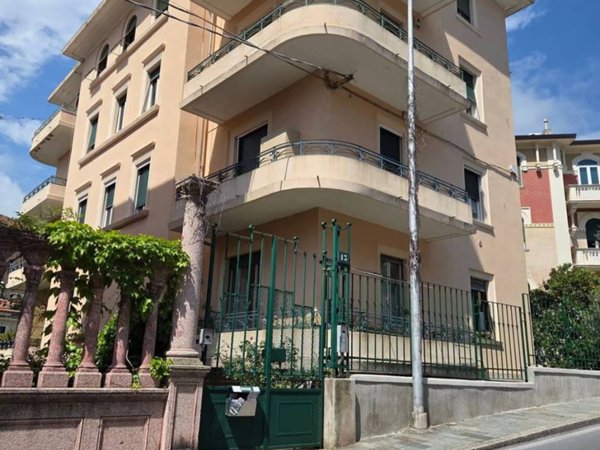 appartamento in vendita a Savona in zona Centro Storico