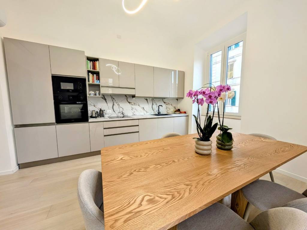 appartamento in vendita a Savona in zona Centro Storico