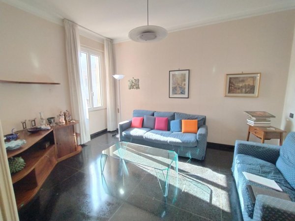 appartamento in vendita a Savona in zona Centro Storico