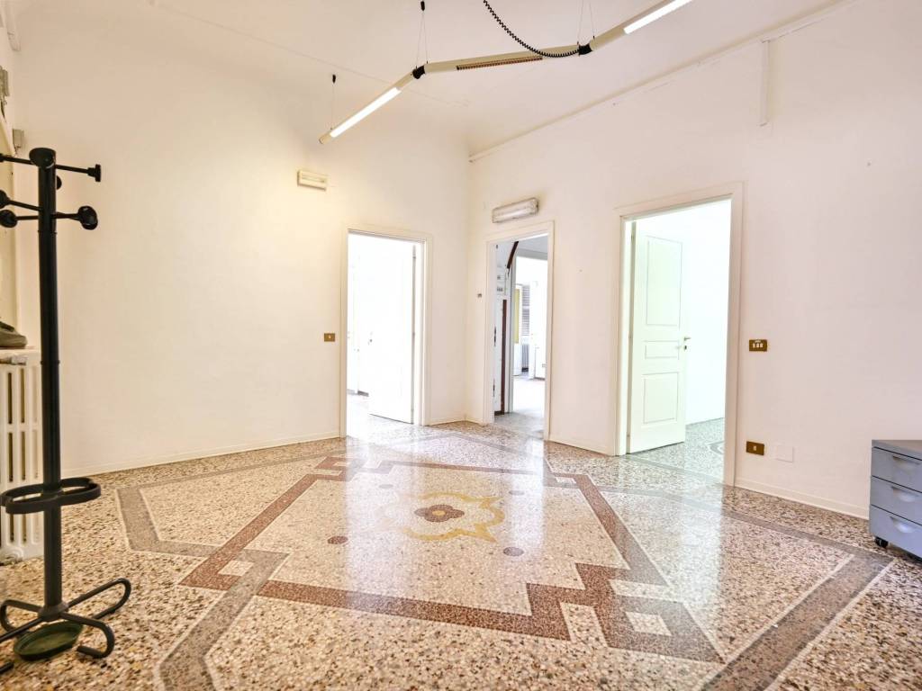 appartamento in vendita a Savona in zona Centro Storico