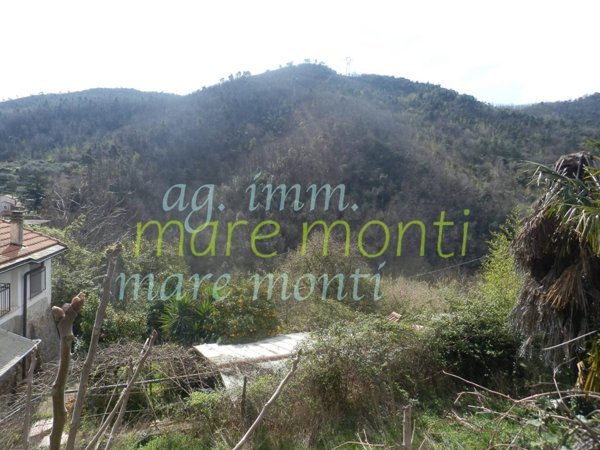 casa indipendente in vendita a Savona in zona Maschio