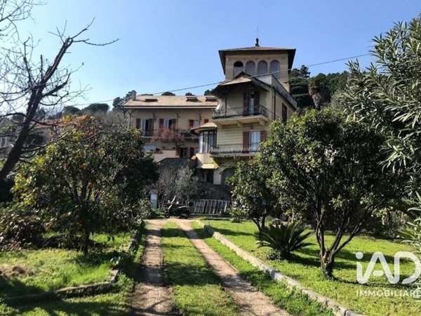 casa indipendente in vendita a Savona