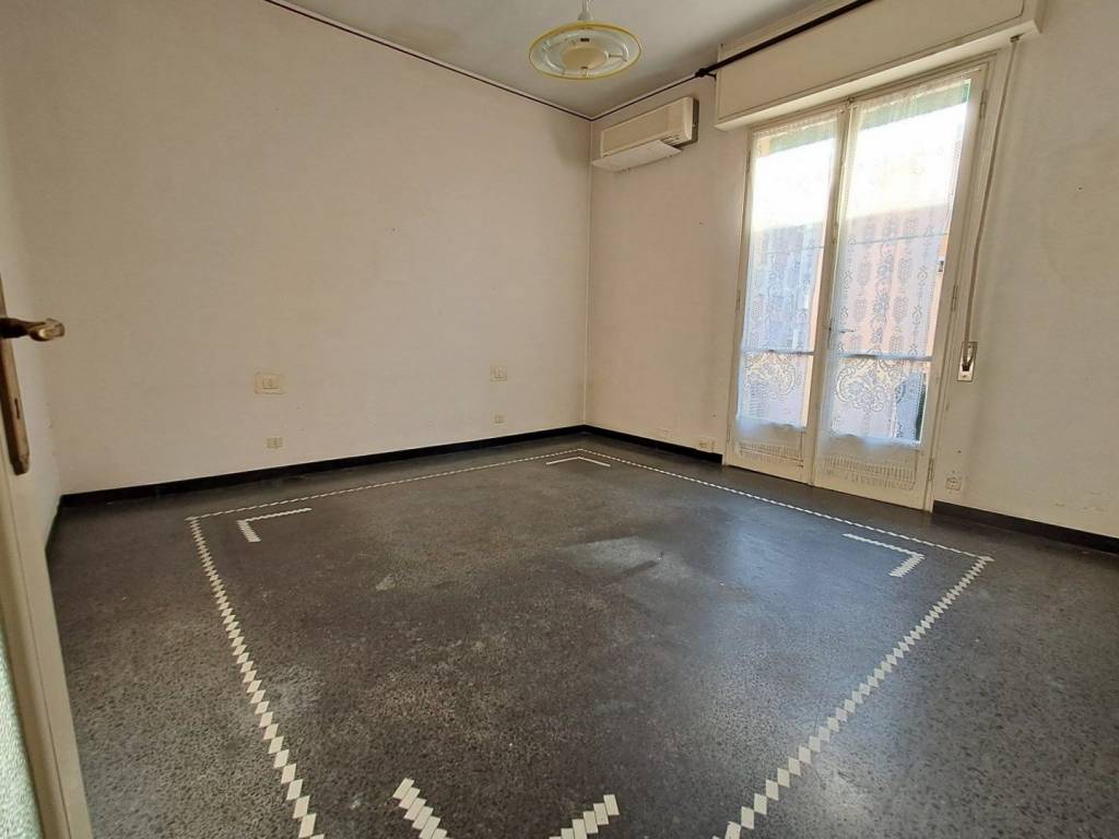 appartamento in vendita a Savona in zona Centro Storico