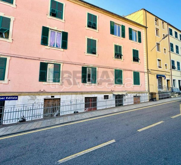 appartamento in vendita a Savona in zona Centro Storico