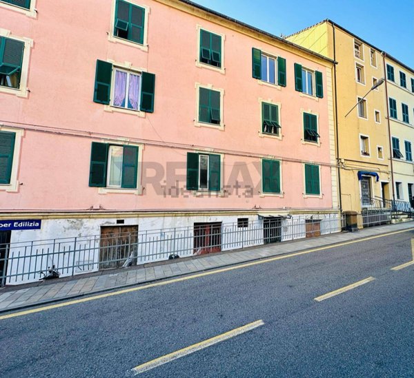 appartamento in vendita a Savona in zona Centro Storico