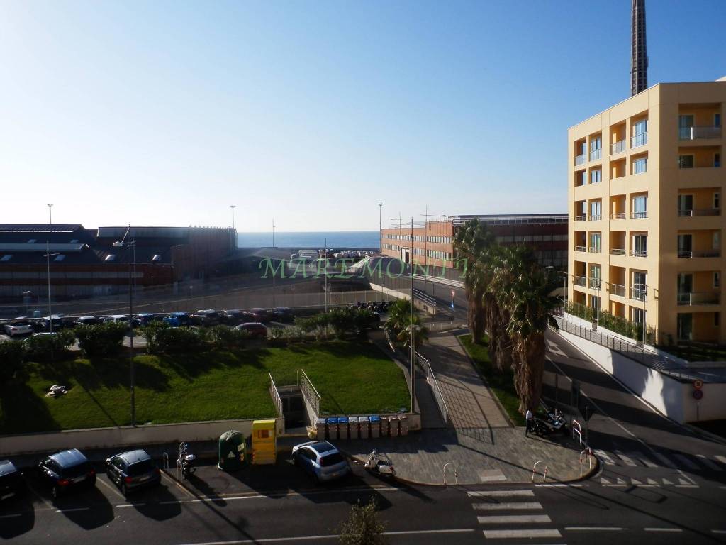 appartamento in vendita a Savona in zona Centro Storico