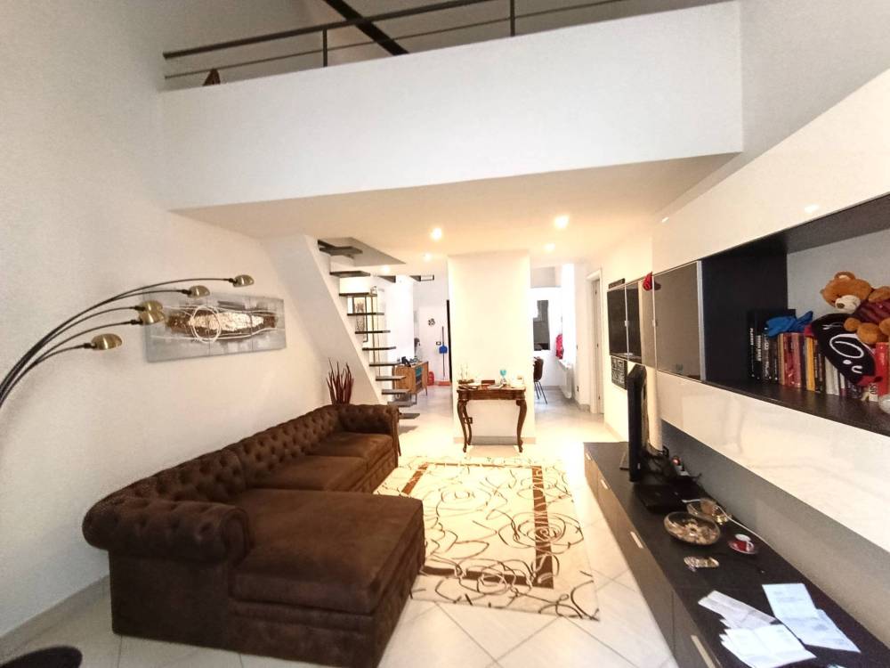 appartamento in vendita a Savona in zona Centro Storico