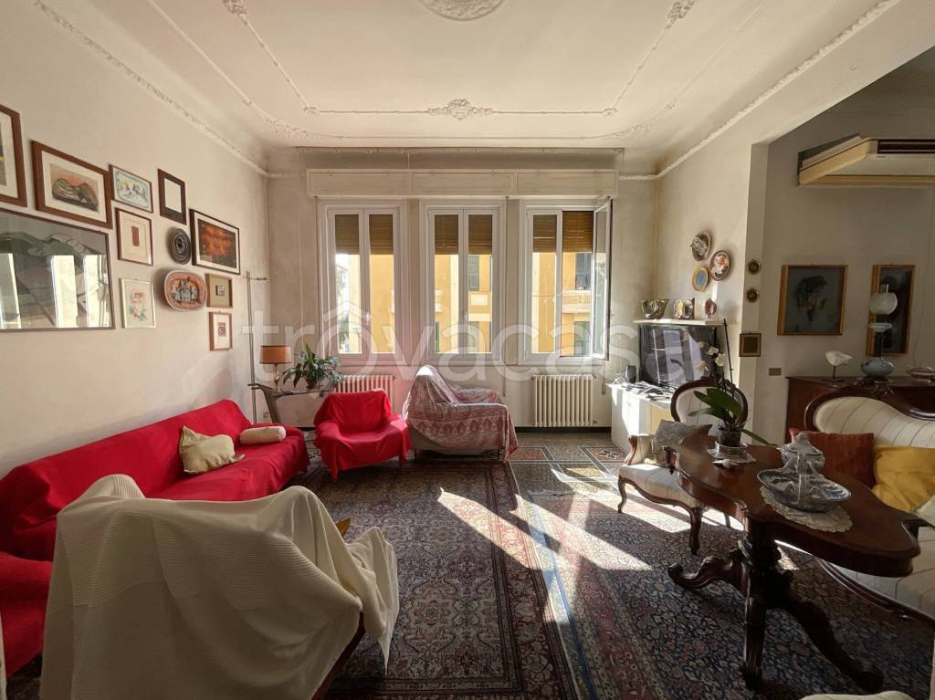 appartamento in vendita a Savona in zona Centro Storico