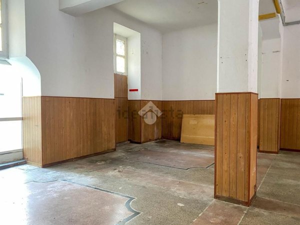 negozio in vendita a Savona