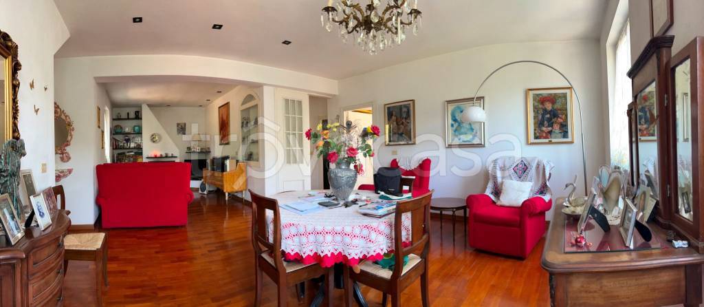 casa indipendente in vendita a Savona in zona Ciantagalletto