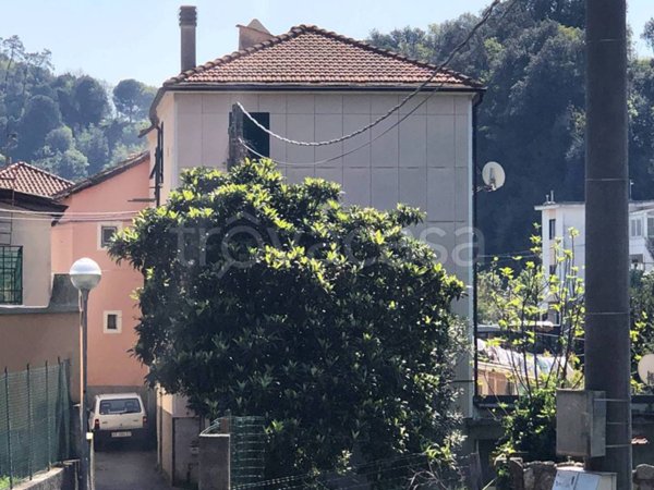 appartamento in vendita a Savona in zona Santuario