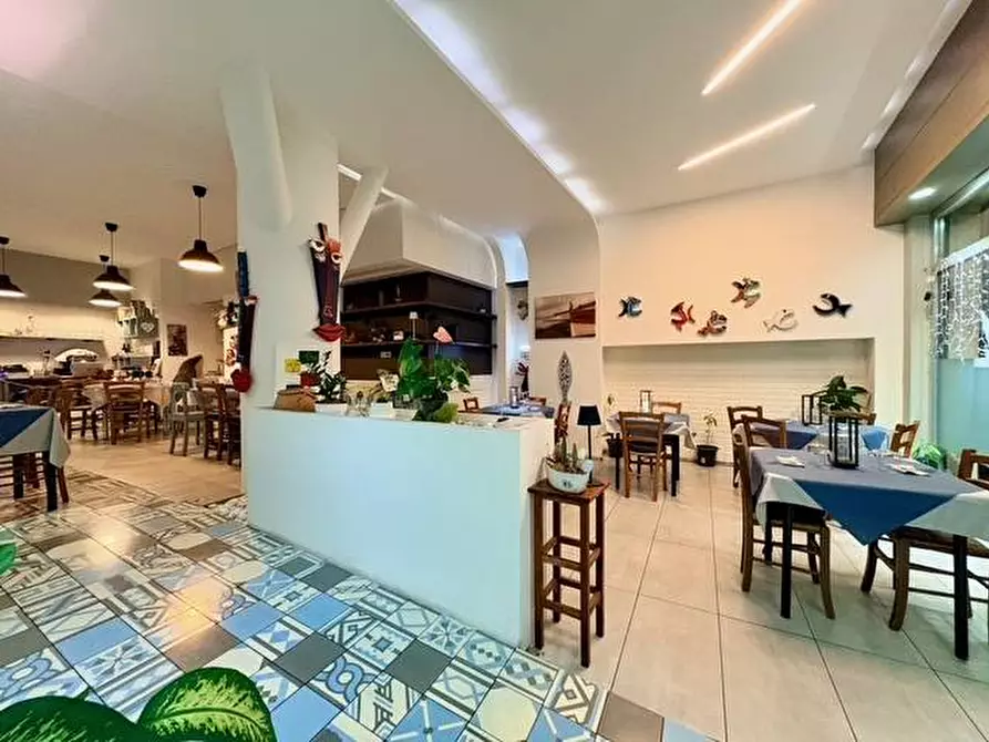 negozio in vendita a Savona in zona Centro Storico