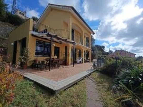 casa indipendente in vendita a Savona
