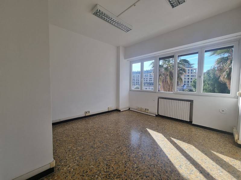 appartamento in vendita a Savona in zona Centro Storico