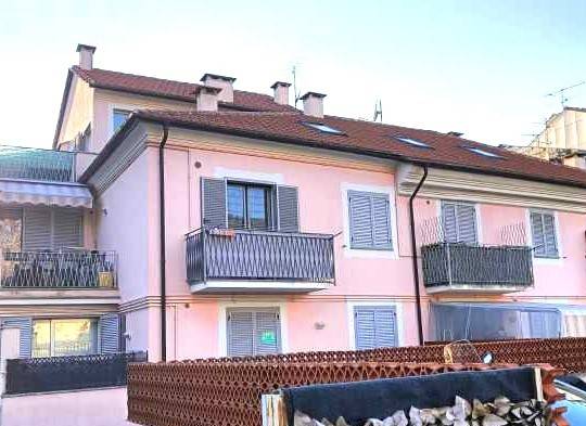 appartamento in vendita a Savona in zona Montemoro